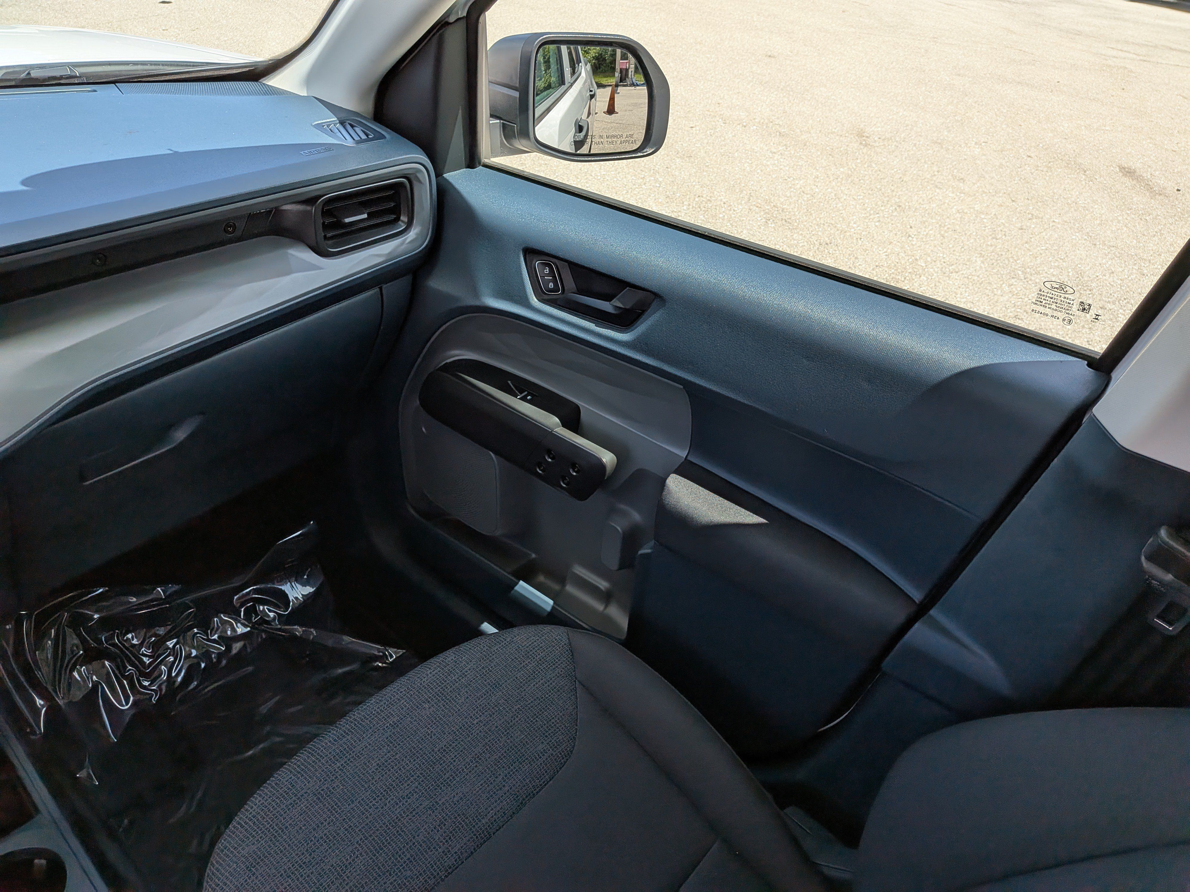 Used 2025 Ford Maverick XL w/ Equipment Group 102A AWD/4WD image 18