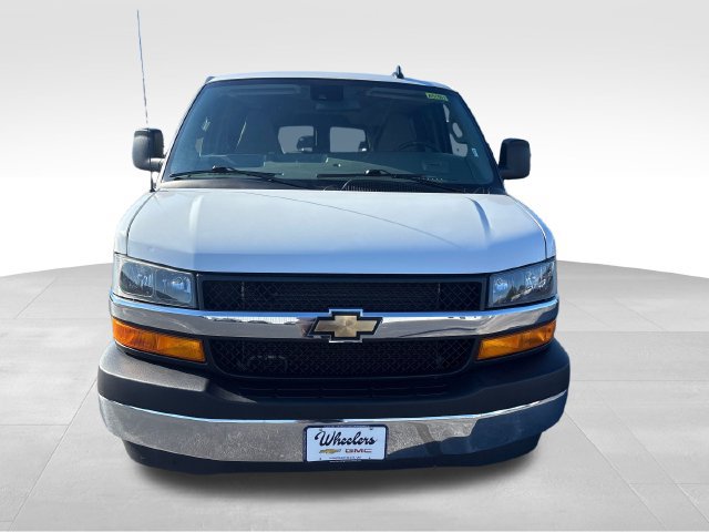 Used 2025 Chevrolet Express 3500 LT w/ LT Preferred Equipment Group RWD image 10
