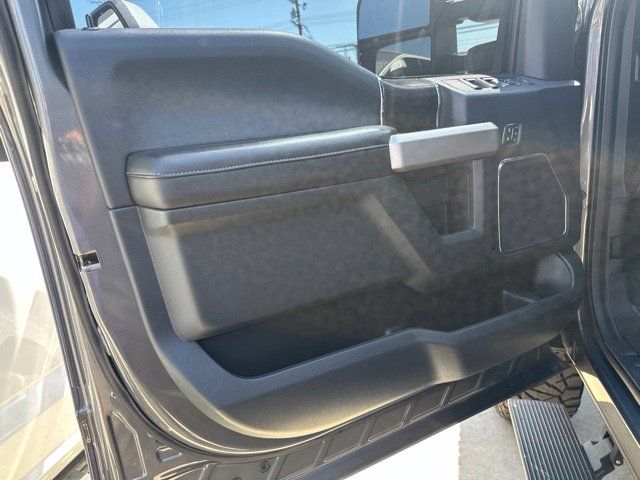 Used 2022 Ford F250 Lariat w/ Tremor Off-Road Package AWD/4WD image 9