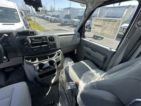 New 2024 Ford E-450 and Econoline 450 Super Duty w/ Power Windows & Locks Group image 45