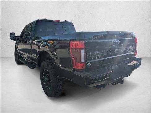Used 2022 Ford F250 Lariat w/ Black Appearance Package AWD/4WD image 7