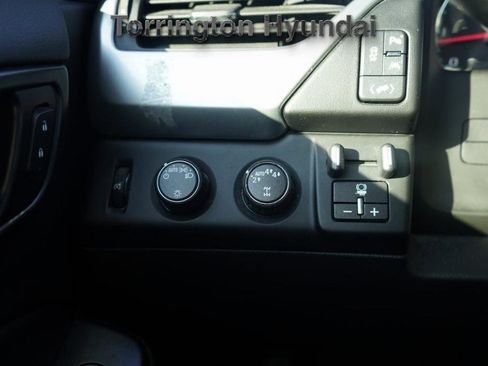 Used 2018 Chevrolet Tahoe LT image 20