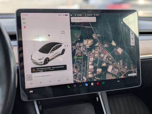 Used 2018 Tesla Model 3 Long Range image 21