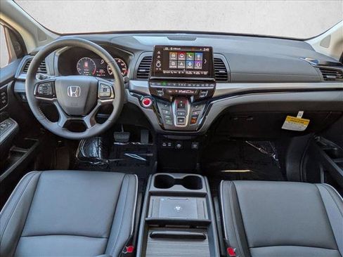 Used 2026 Honda Odyssey Touring image 18