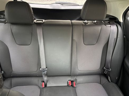 Used 2025 Buick Encore GX Preferred FWD image 33