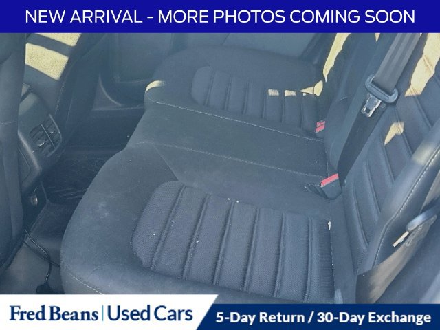 Used 2017 Ford Fusion SE w/ Fusion SE Technology Package FWD image 8