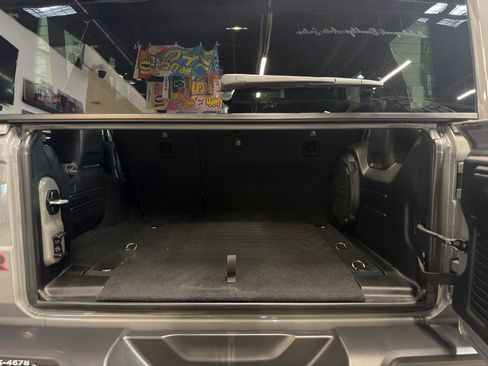 Used 2022 Jeep Wrangler Unlimited Rubicon w/ Xtreme Recon 35" Tire Package image 27