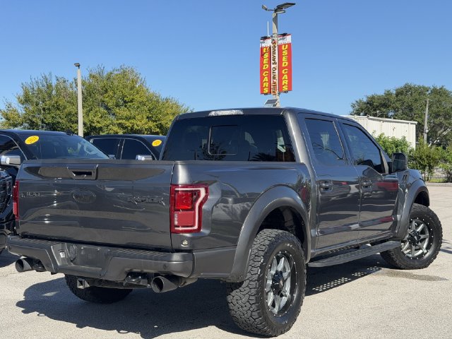 Used 2017 Ford F150 Raptor w/ Equipment Group 802A Luxury AWD/4WD image 3