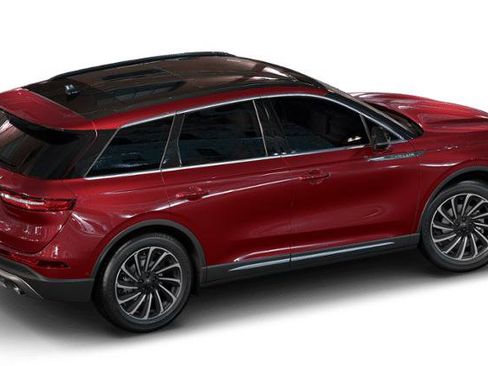 New 2026 Lincoln Corsair Reserve FWD image 3