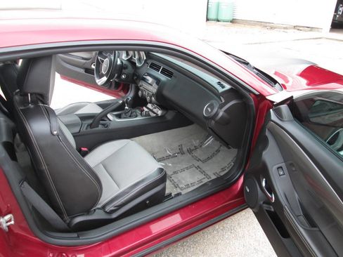 Used 2011 Chevrolet Camaro RS w/ RS Package image 21