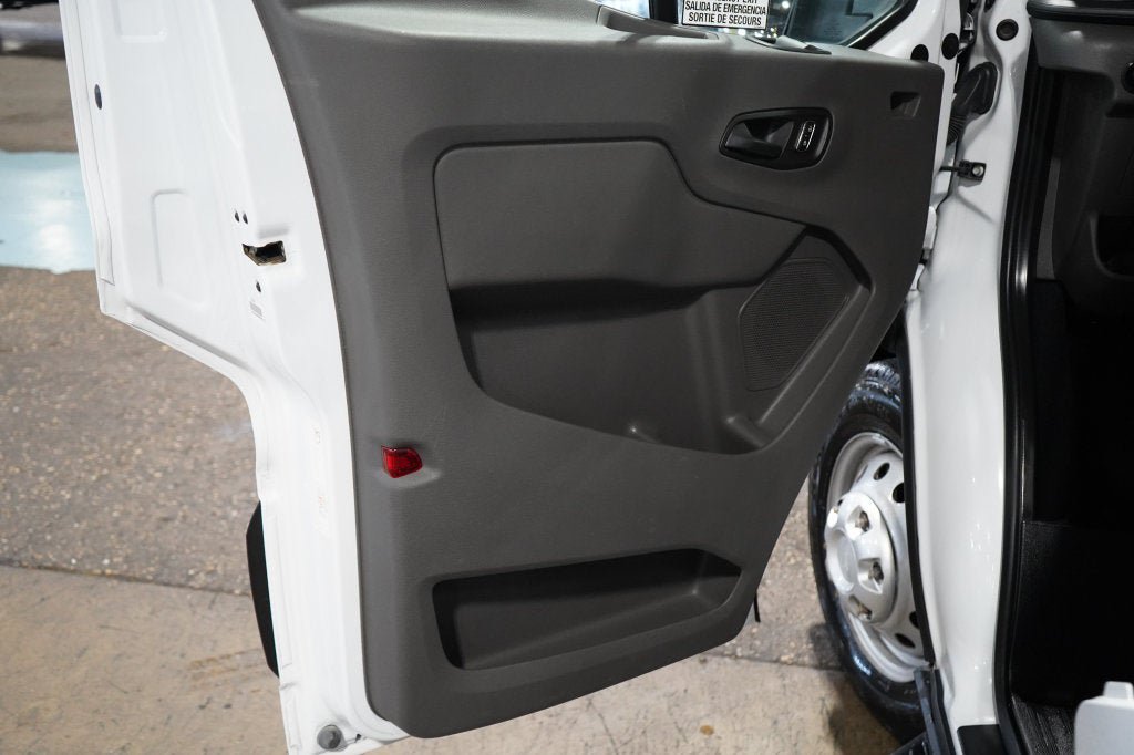 Used 2024 Ford Transit 350 XLT RWD image 26