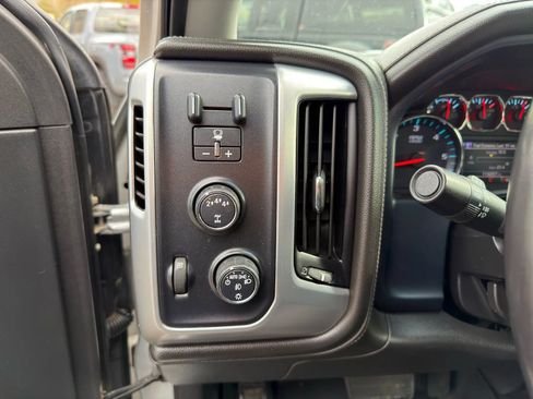 Used 2017 GMC Sierra 2500 SLE image 31