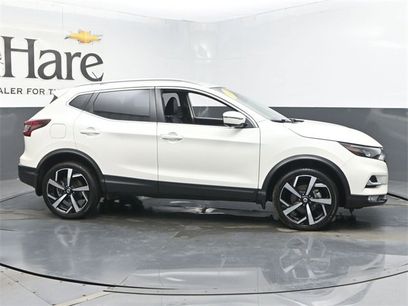 Used 2022 Nissan Rogue Sport SL w/ Premium Package
