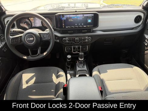 Used 2024 Jeep Gladiator Sport AWD/4WD image 13