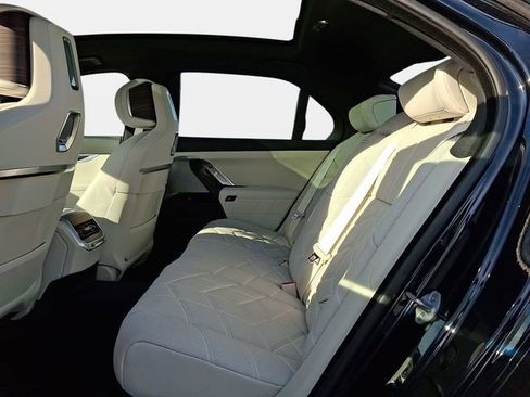 New 2026 BMW 760i xDrive w/ Executive Package AWD/4WD image 9