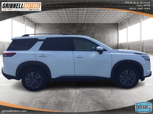 Used 2025 Nissan Pathfinder SV AWD/4WD image 4