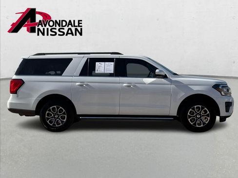 Used 2023 Ford Expedition Max XLT image 8