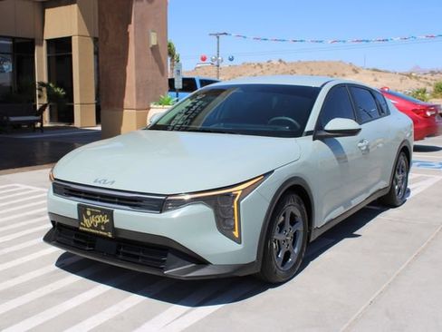 Used 2025 Kia K4 FWD image 4