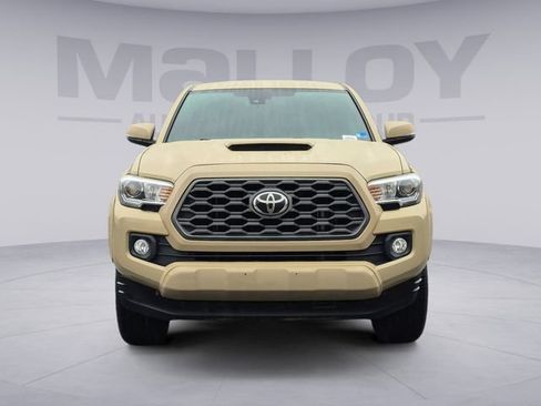 Used 2020 Toyota Tacoma TRD Sport AWD/4WD image 8