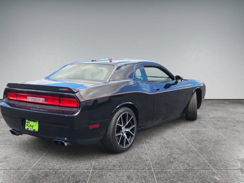 Used 2010 Dodge Challenger SRT8 w/ SRT Option Group II RWD image 4
