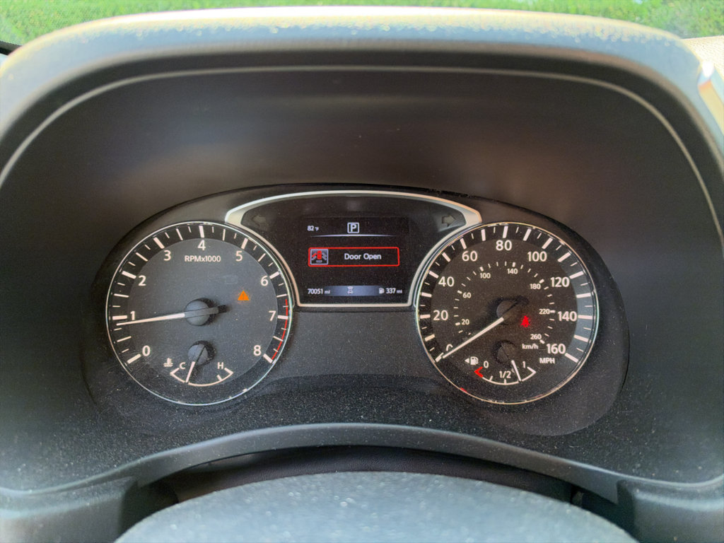 Used 2019 Nissan Pathfinder S FWD image 8
