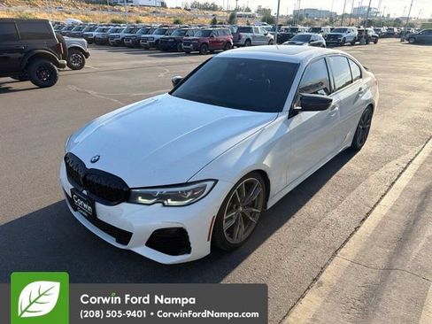 Used 2020 BMW M340i w/ Parking Assistance Package RWD image 3