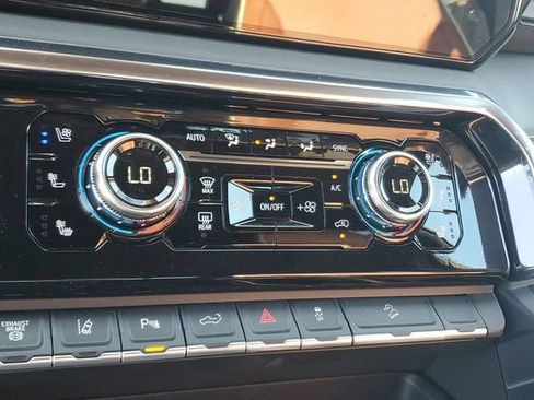 New 2026 GMC Sierra 2500 Denali Ultimate image 24