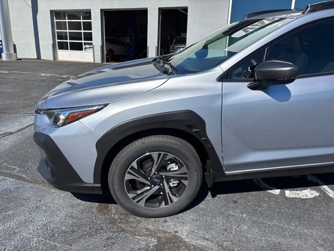 New 2025 Subaru Crosstrek 2.5i Premium image 7