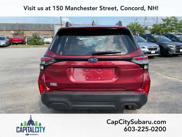 Used 2025 Subaru Forester AWD/4WD image 5