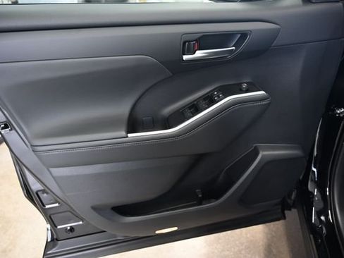 New 2026 Toyota Highlander XLE AWD/4WD image 31