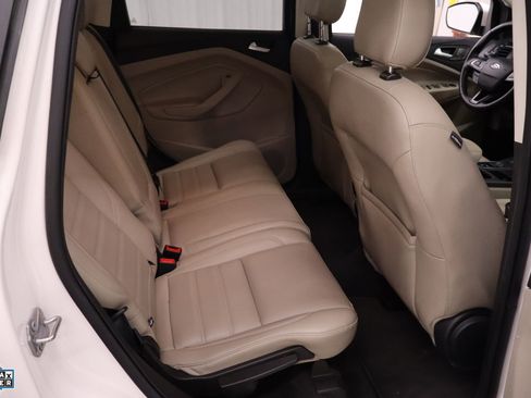 Used 2019 Ford Escape SEL image 28