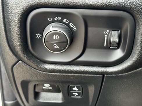 Used 2025 RAM 1500 Lone Star AWD/4WD image 25