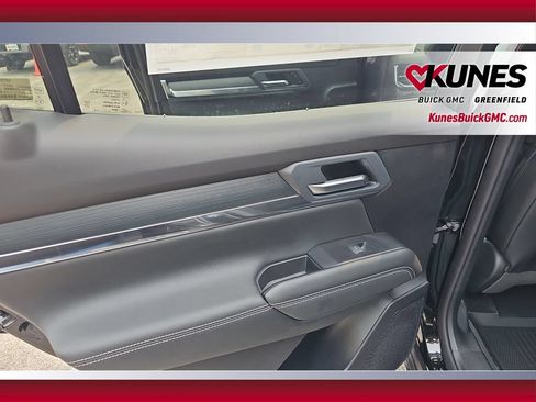 New 2027 GMC Terrain Elevation w/ Elevation Premium Package AWD/4WD image 30