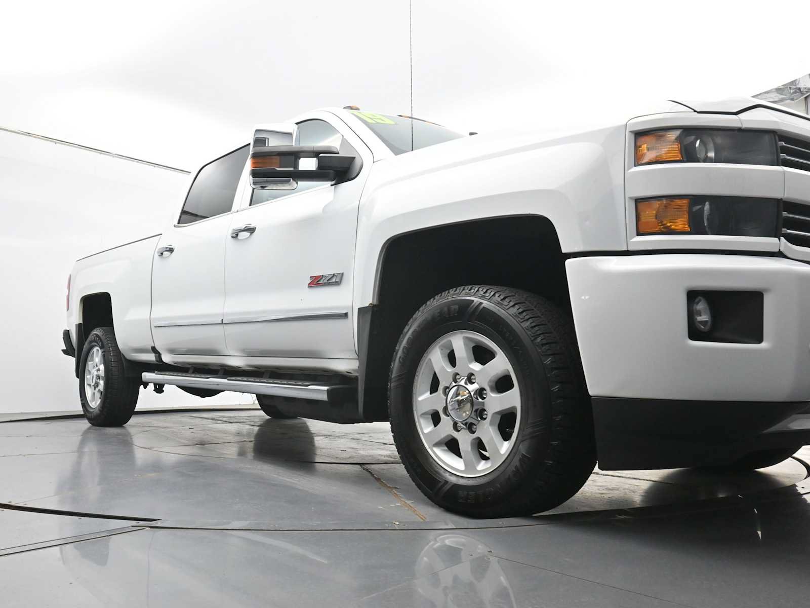 Used 2019 Chevrolet Silverado 2500 LTZ w/ Duramax Plus Package AWD/4WD image 19