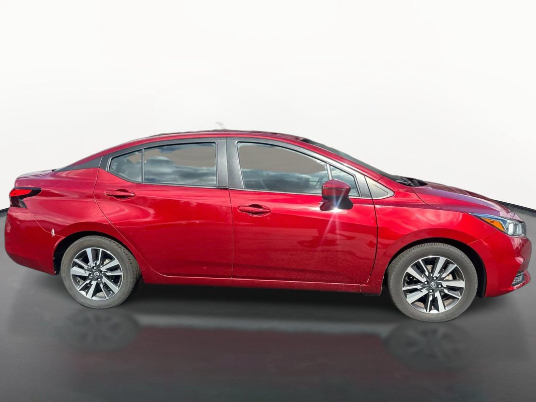 Used 2021 Nissan Versa SV FWD image 2