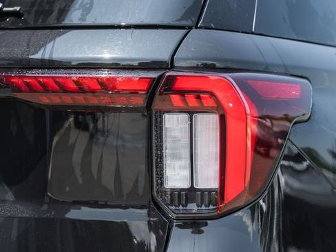 Used 2026 Ford Explorer ST-Line AWD/4WD image 8