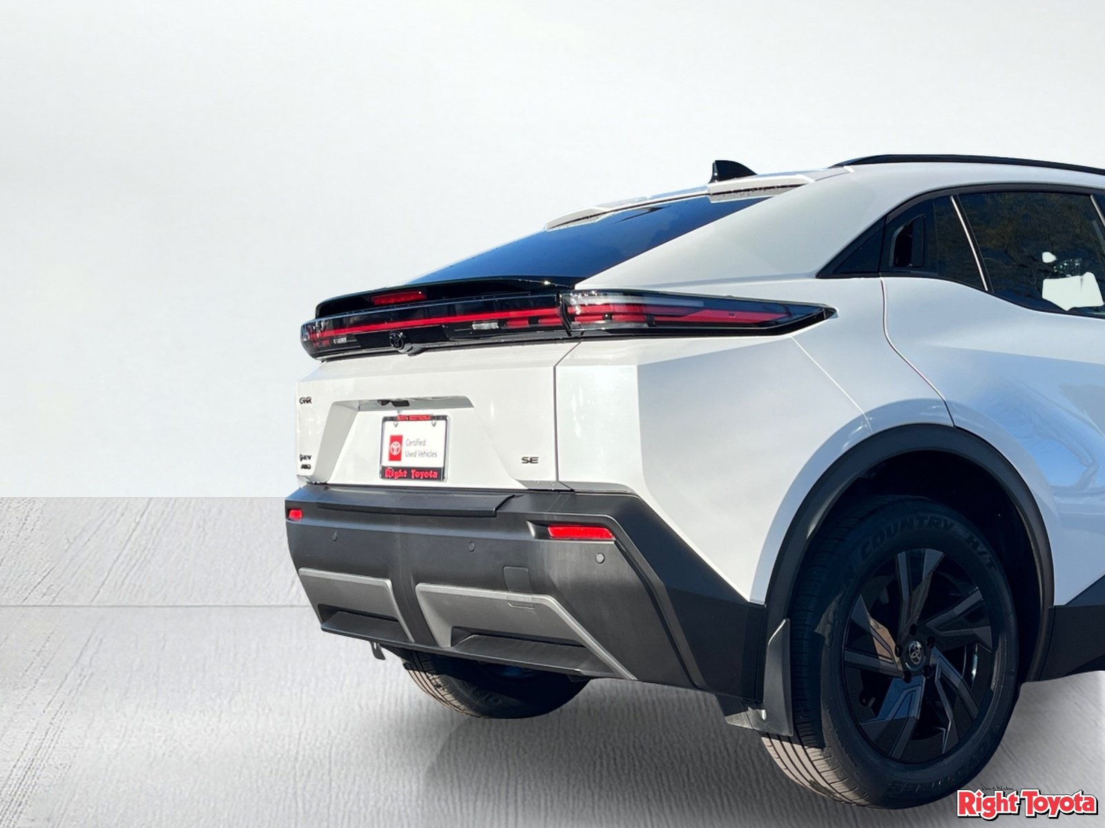Certified 2026 Toyota C-HR AWD/4WD image 12