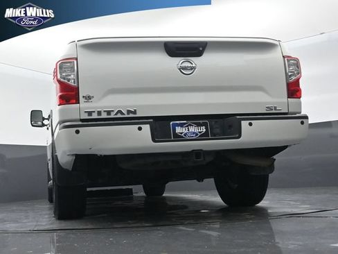 Used 2017 Nissan Titan SL w/ SL Towing Convenience Package RWD image 22