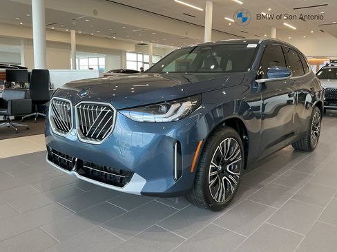New 2026 BMW X3 xDrive30i w/ Premium Package AWD/4WD image 1