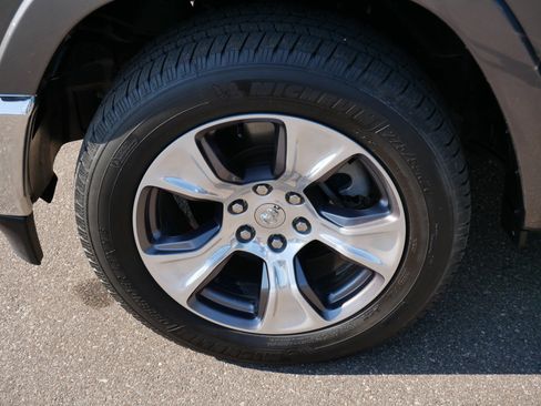 Used 2021 RAM 1500 Laramie AWD/4WD image 15
