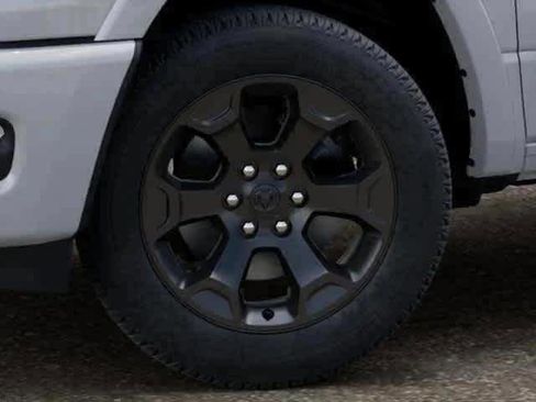 New 2026 RAM 1500 Big Horn AWD/4WD image 16