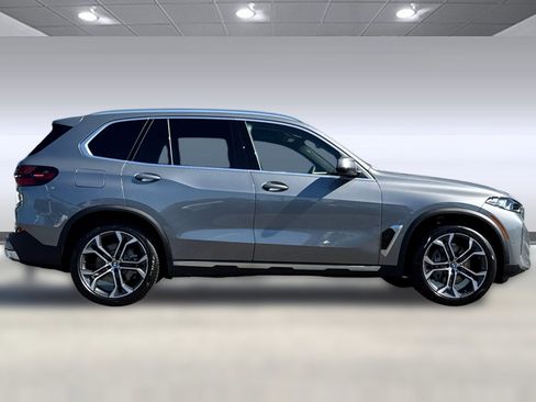 Used 2026 BMW X5 xDrive40i AWD/4WD image 7