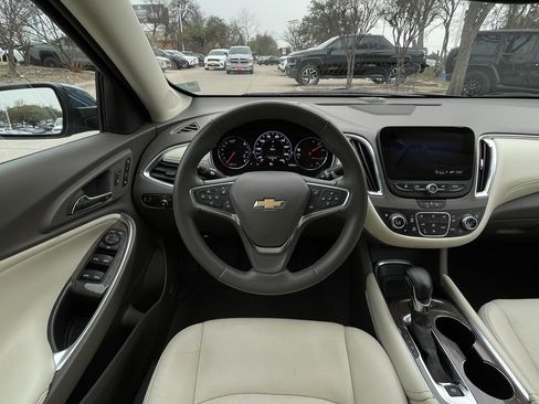 Certified 2024 Chevrolet Malibu LT image 11