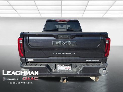 Certified 2025 GMC Sierra 2500 Denali Ultimate image 5