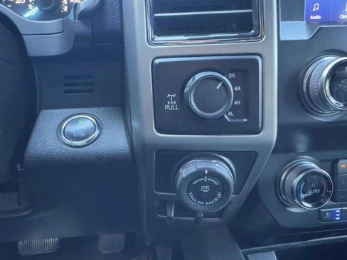 Used 2019 Ford F150 Platinum w/ Equipment Group 701A Luxury image 40