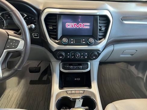 Used 2022 GMC Acadia SLT w/ Preferred Package AWD/4WD image 9