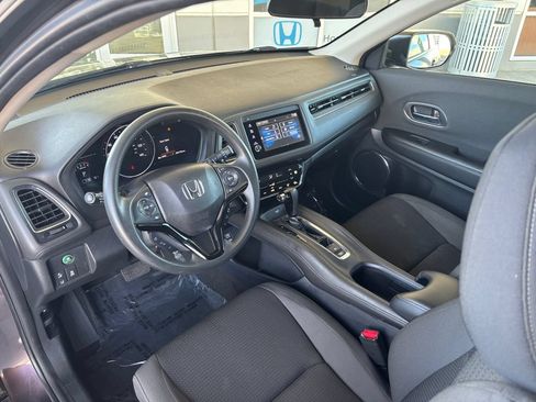 Used 2021 Honda HR-V EX image 9