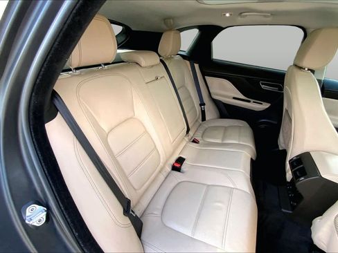 Used 2018 Jaguar F-PACE Prestige AWD/4WD image 20
