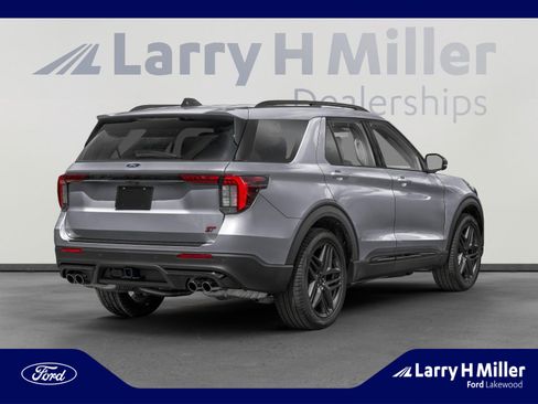 New 2026 Ford Explorer ST w/ Sun And Sound Package image 2
