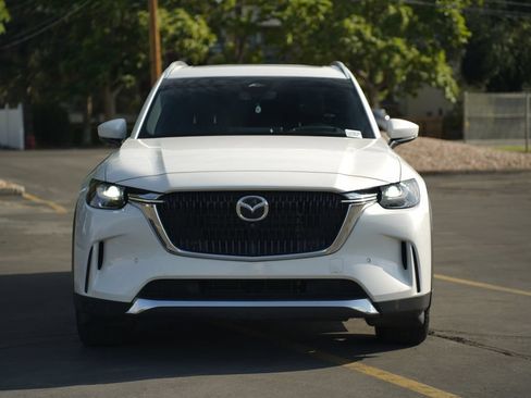 Used 2024 MAZDA CX-90 Plug-In Hybrid w/ Premium Plus AWD/4WD image 8